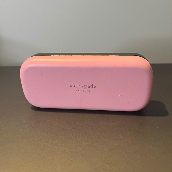 Kate spade ♠️ sunglasses case - Picture 1 of 4